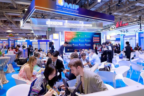 Ten themed matching sessions are held during the three exhibitions to help enterprises explore international business opportunities.
