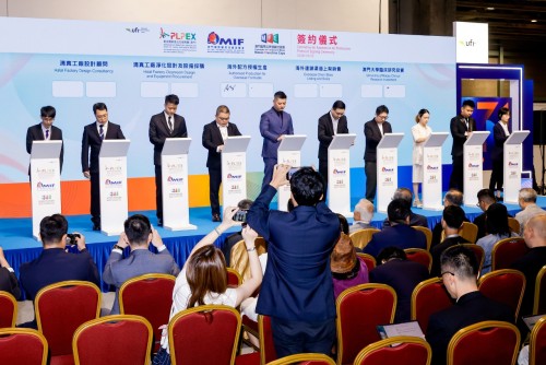 Around 140 agreements are signed during the three exhibitions, over 10% of which are related to Portuguese- and Spanish-speaking countries.